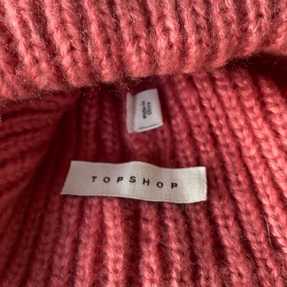 Barbie pink hat knit beanie faux fur pom pom keep warm or Great Gift NWT - Picture 2 of 3